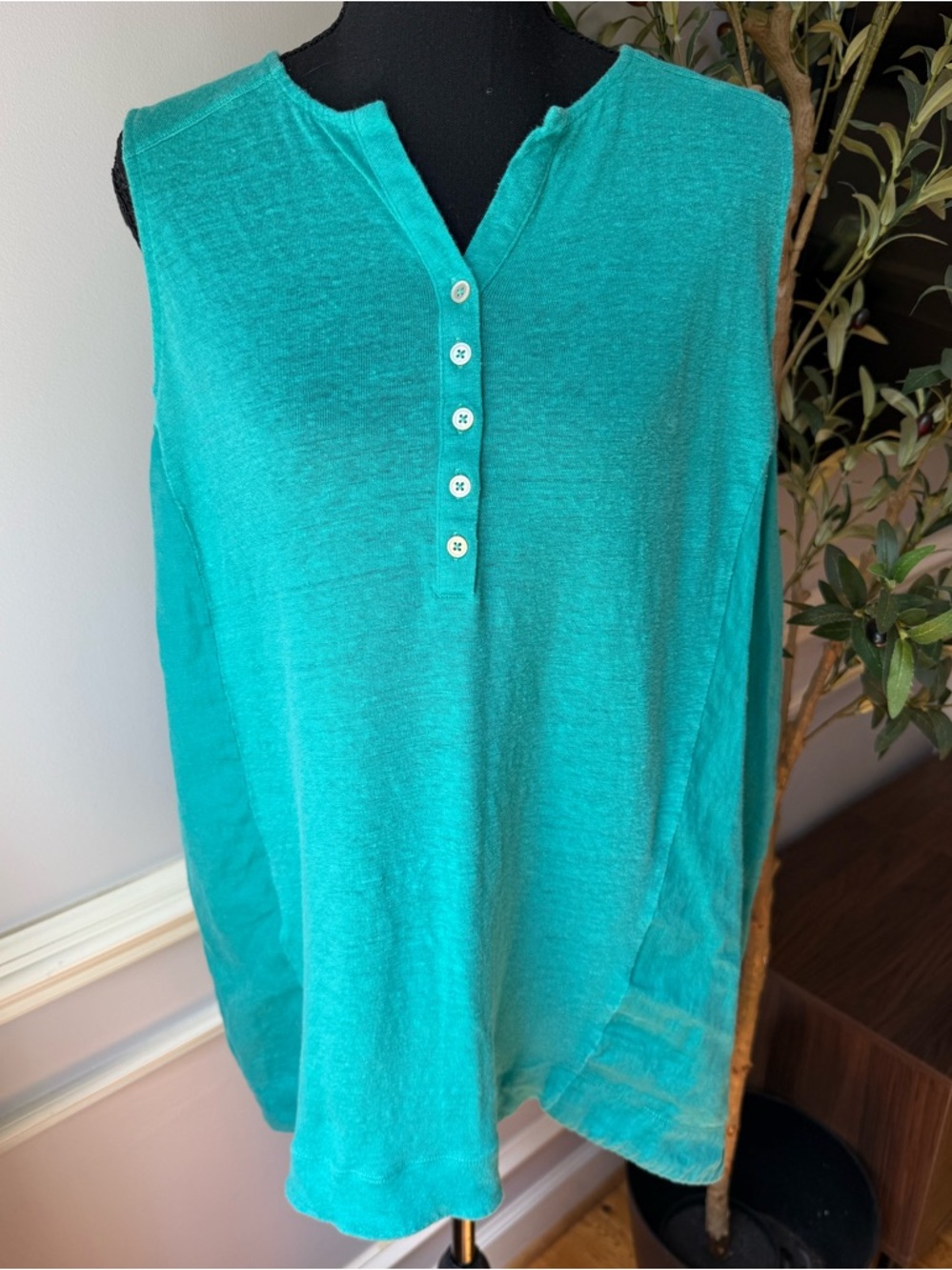 J Jill Large 100% Linen Teal Sleeveless Henley Top High Low Lightweight